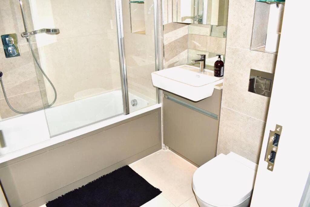 Luxury River Side Penthouse London Bagian luar foto