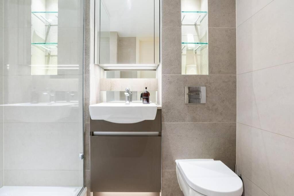 Luxury River Side Penthouse London Bagian luar foto